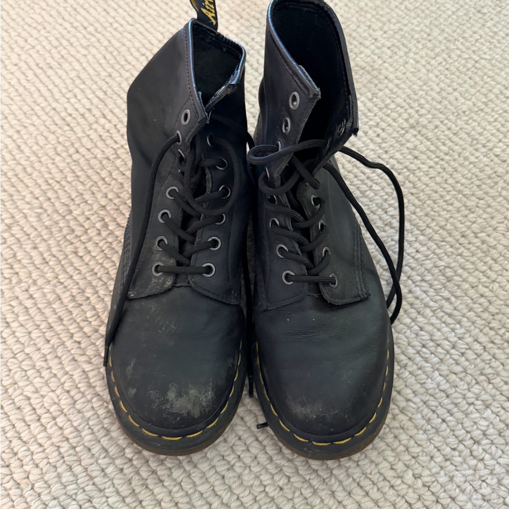 Dr Martens  Women's 7